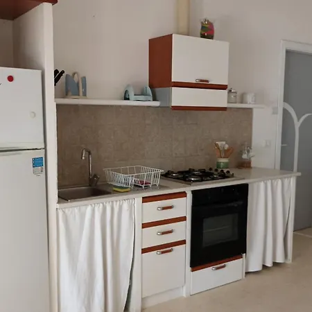 Bed and Breakfast La Casa Degli Artisti 4*
